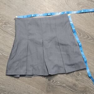 Women's Grey Mini Pleated Skort Size Small